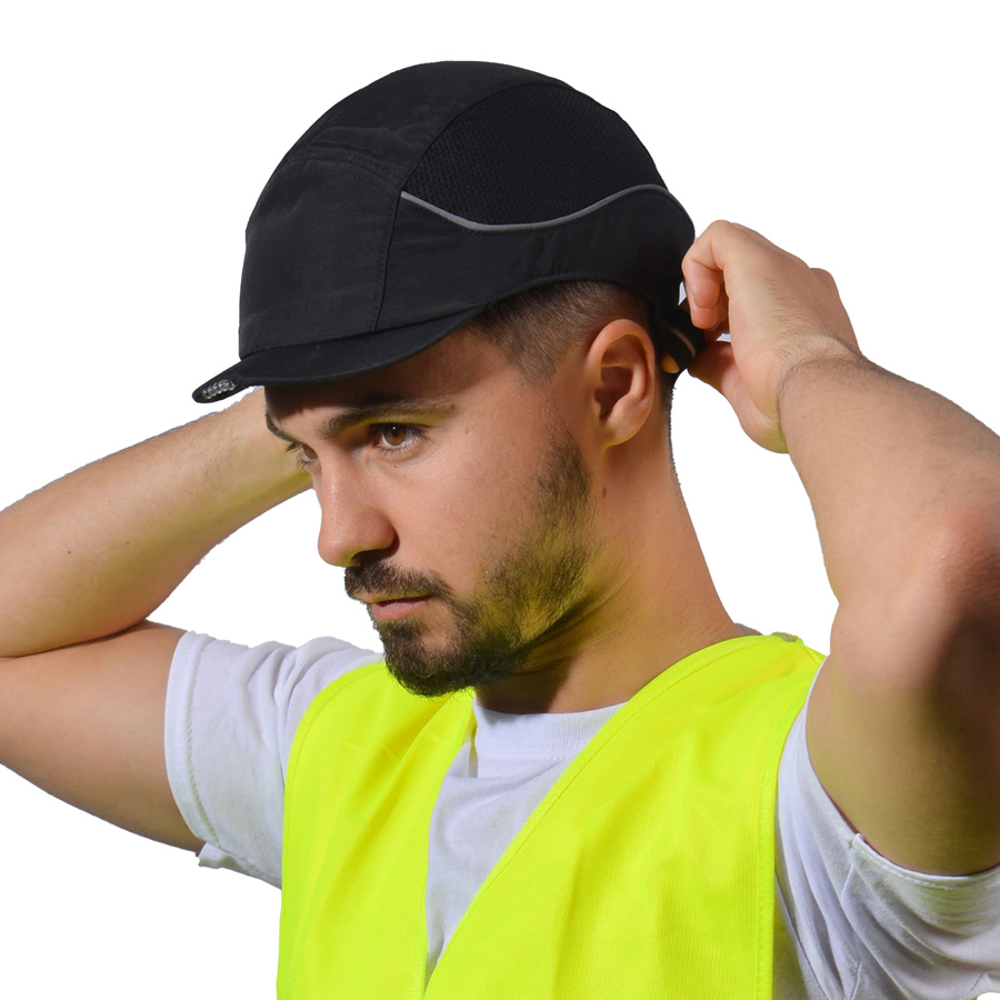 Gorra de seguridad Surflex AIRGOFLEX con diseño ergonómico, ventilaciones laterales y visera de 3 cm con bandas reflectantes